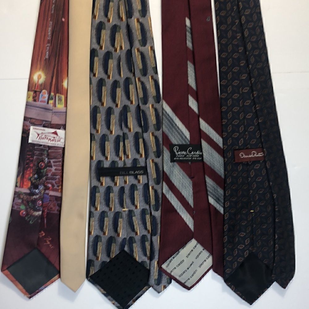 Lot of (3) Ties Christmas Pierre Cardin Oscar de la Renta - Picture 4 of 7